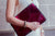 Clutch Rosa metálico con Negro