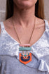 Collar dije pentagono Naranja con azul rey